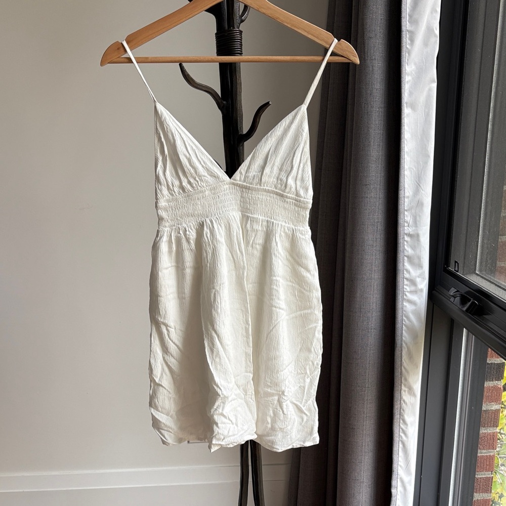 Garage White Textured Tank